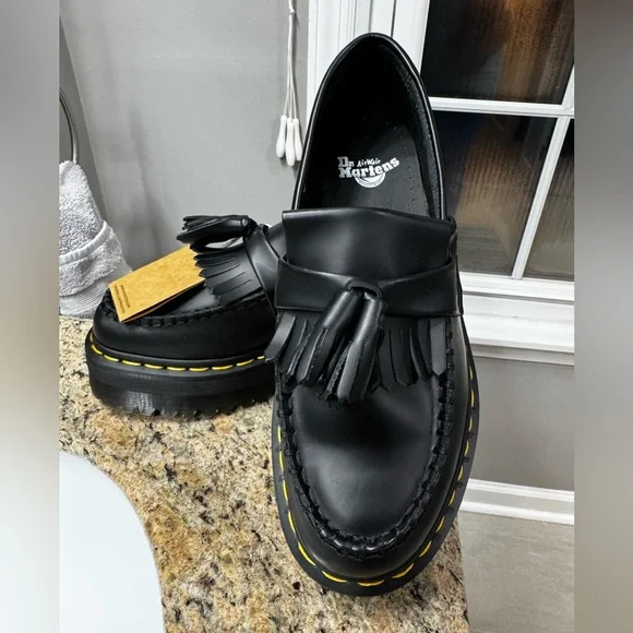 🖤🆕Dr. Martens Adrian Bex Smooth Leather Platform Tassel Loafers, Size 6🖤 - Picture 2 of 16